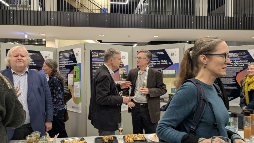 PXL_20251203_191940716.MP